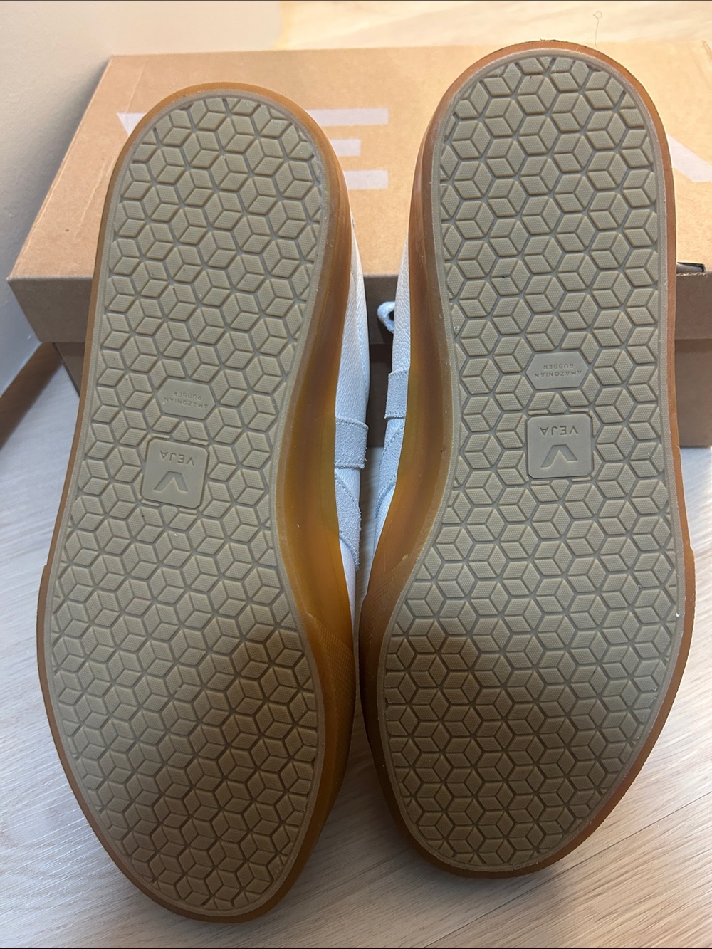 Veja White Leather Sneakers with Gum Outsole - Picture 3 of 5